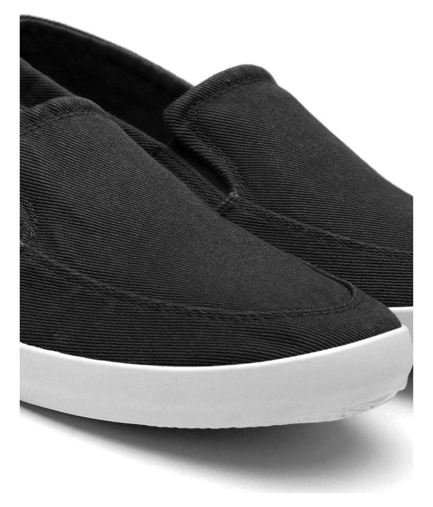 benetton slip ons