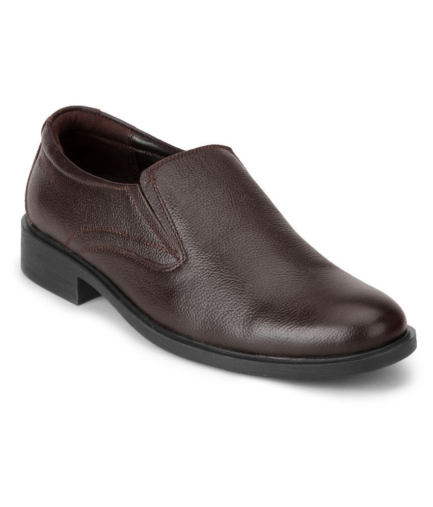 chief shoes price