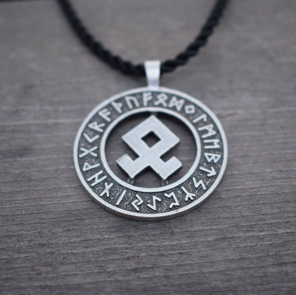 odal rune pendant