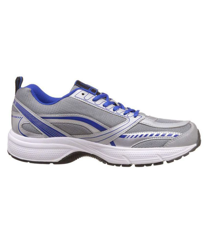 nearest place to buy shoes
