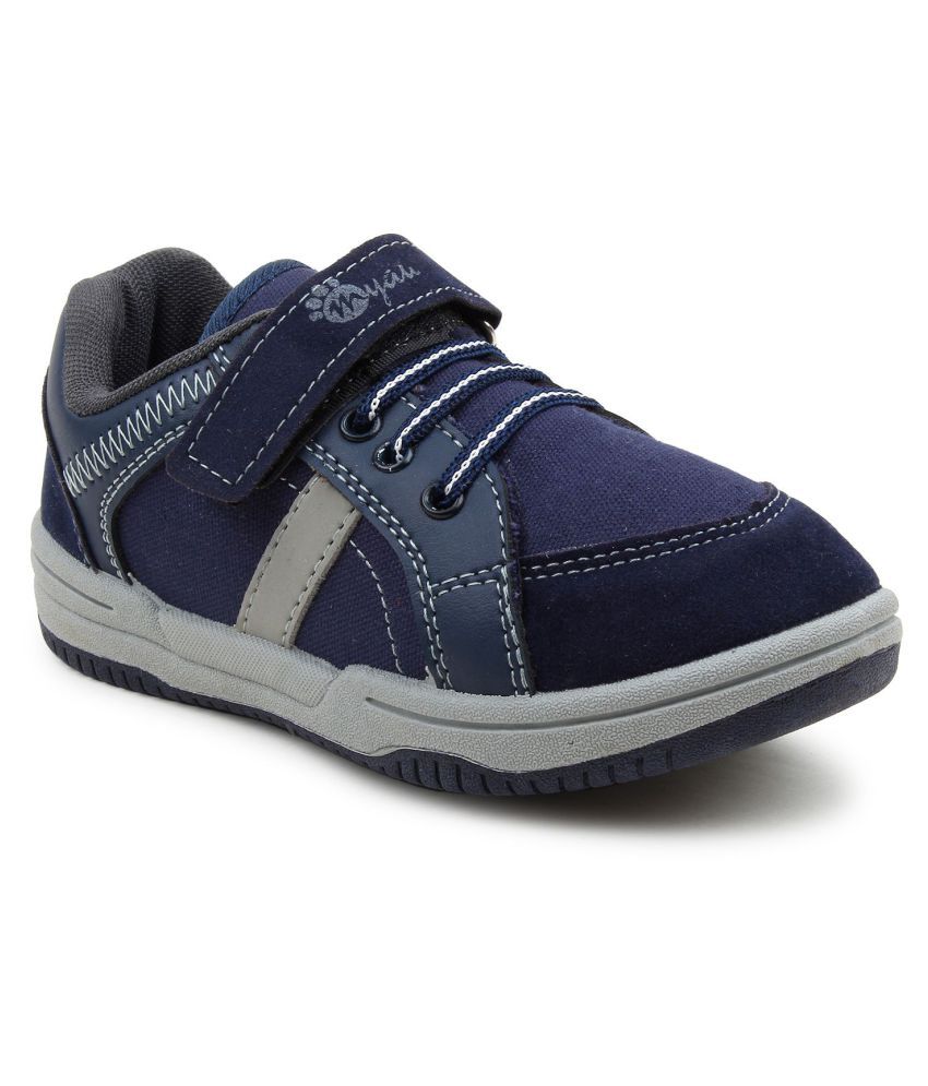 boys velcro sneakers