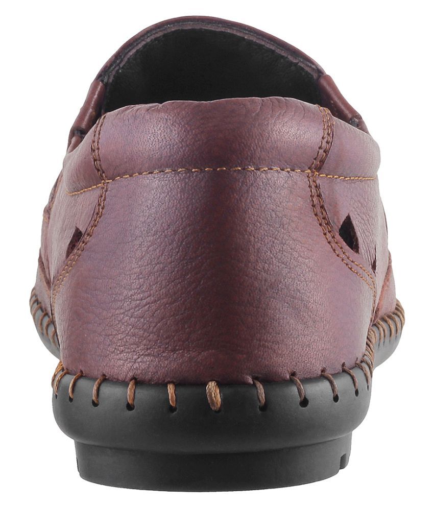 Mochi BROWN Sandals Price in India- Buy Mochi BROWN Sandals Online at Snapdeal