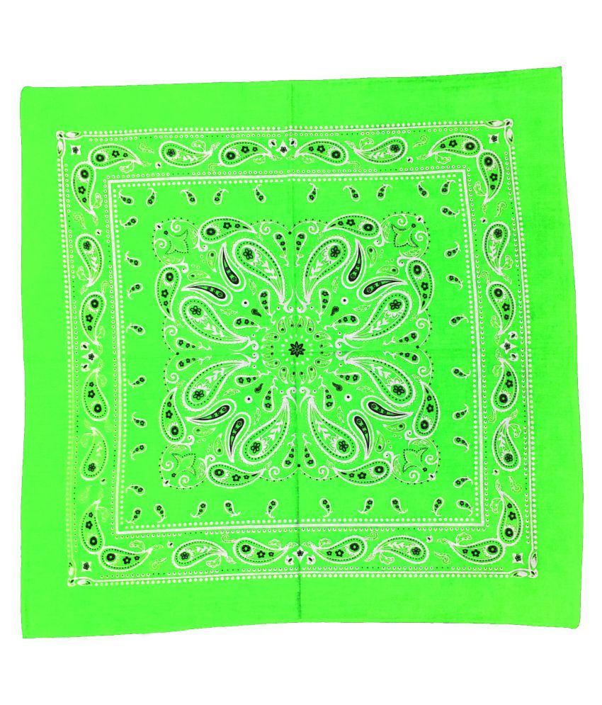 printed-bandanas-with-paisley-pattern-bandanas