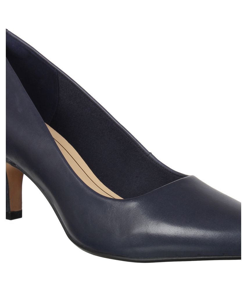 clarks blue heels