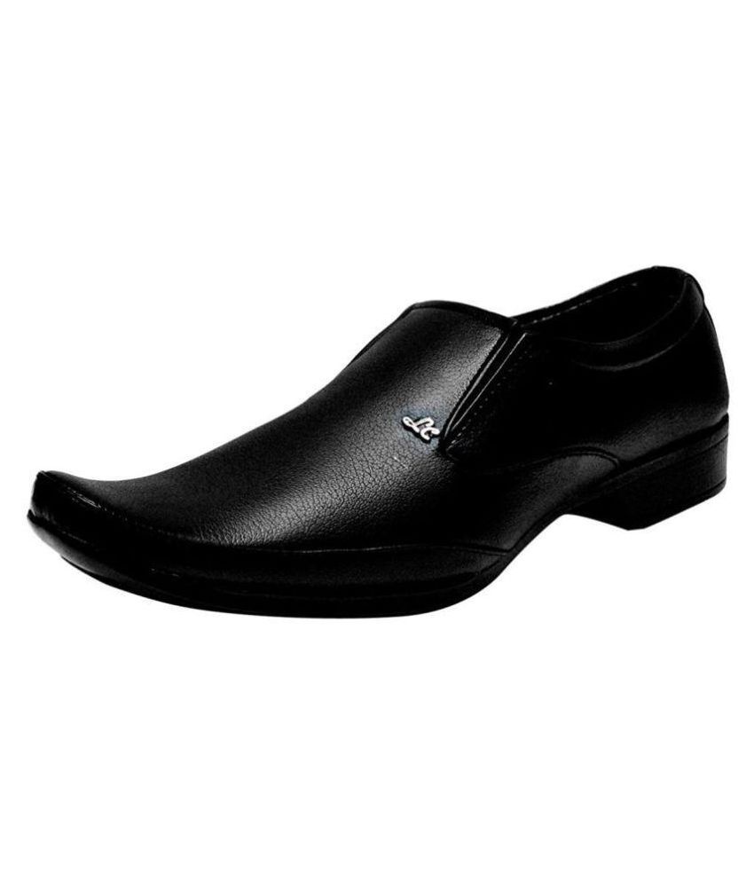     			ROADSTAG Slip On Black Formal Shoes