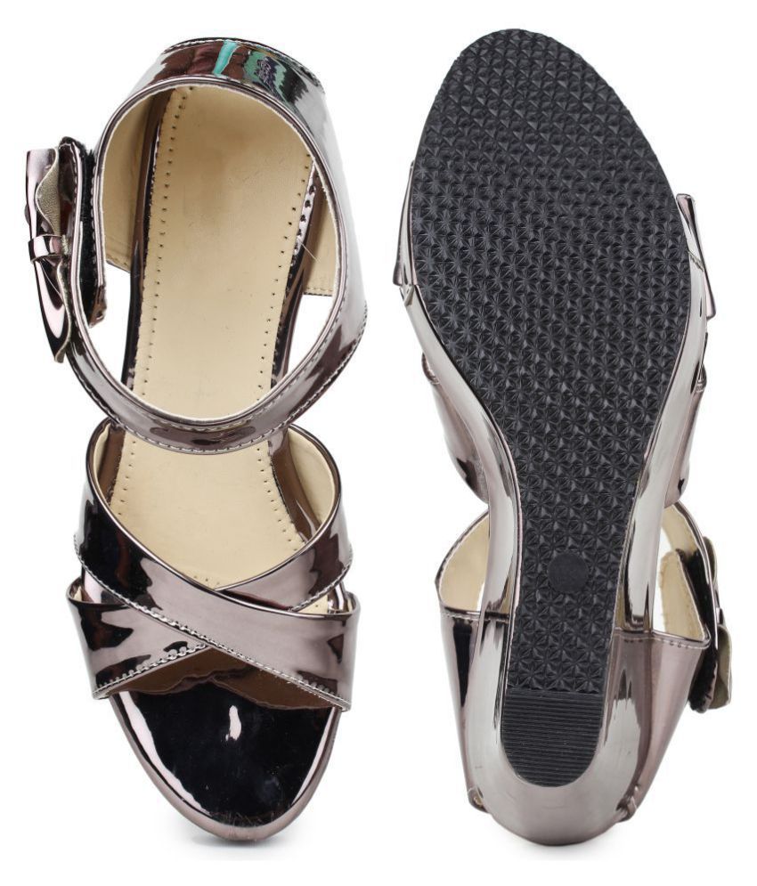 silver wedges online