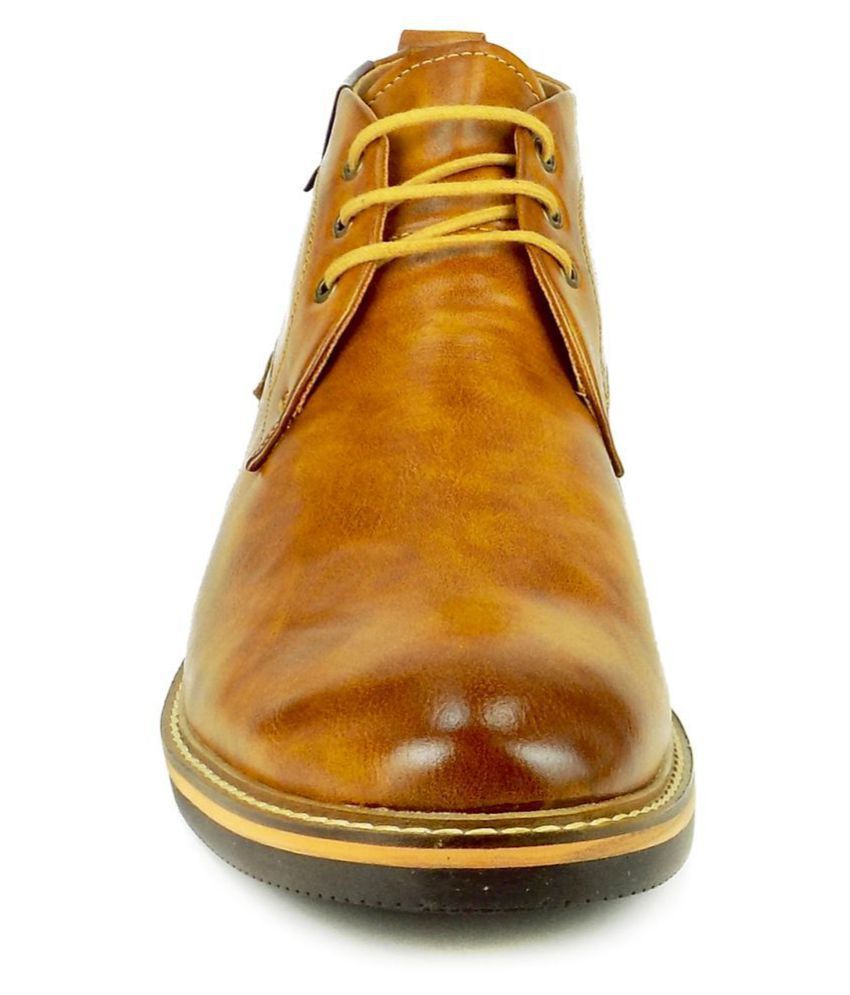 mens tan chukka