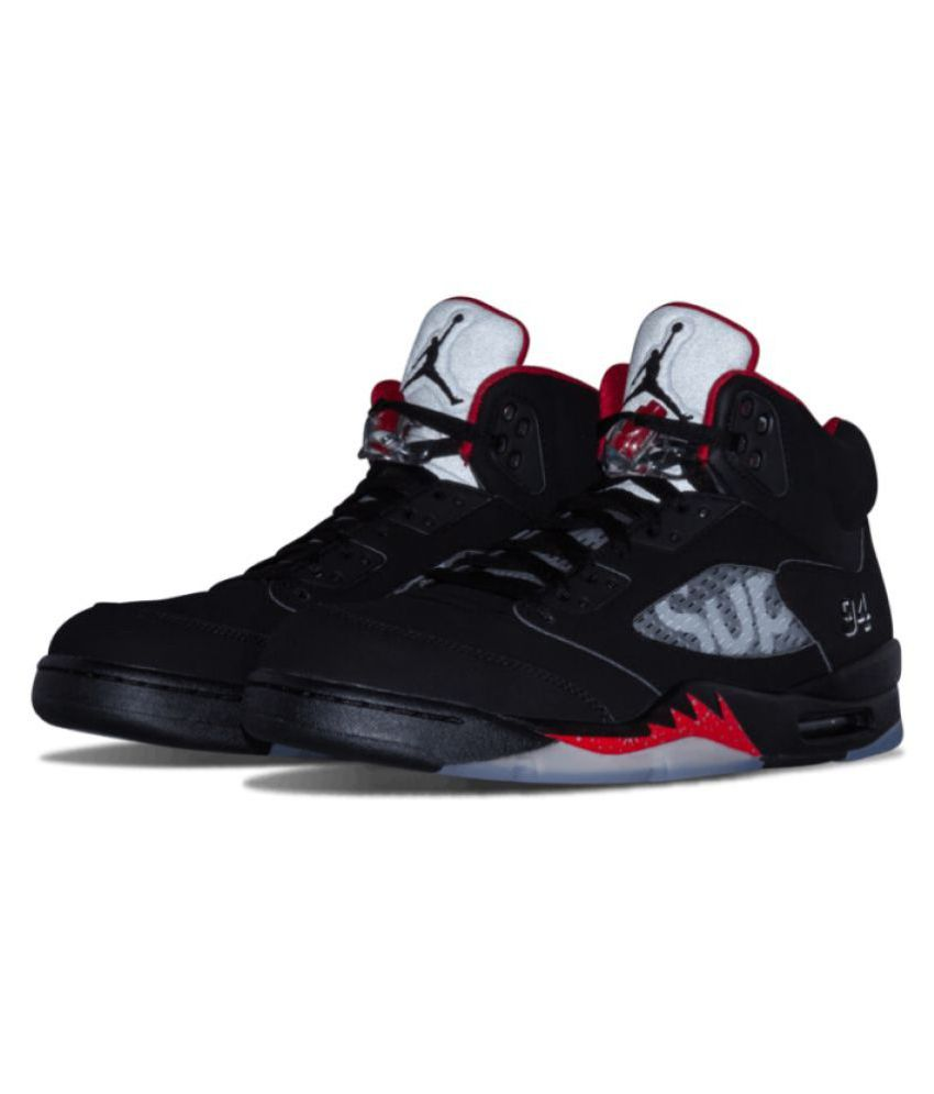 jordan retro 4 supreme