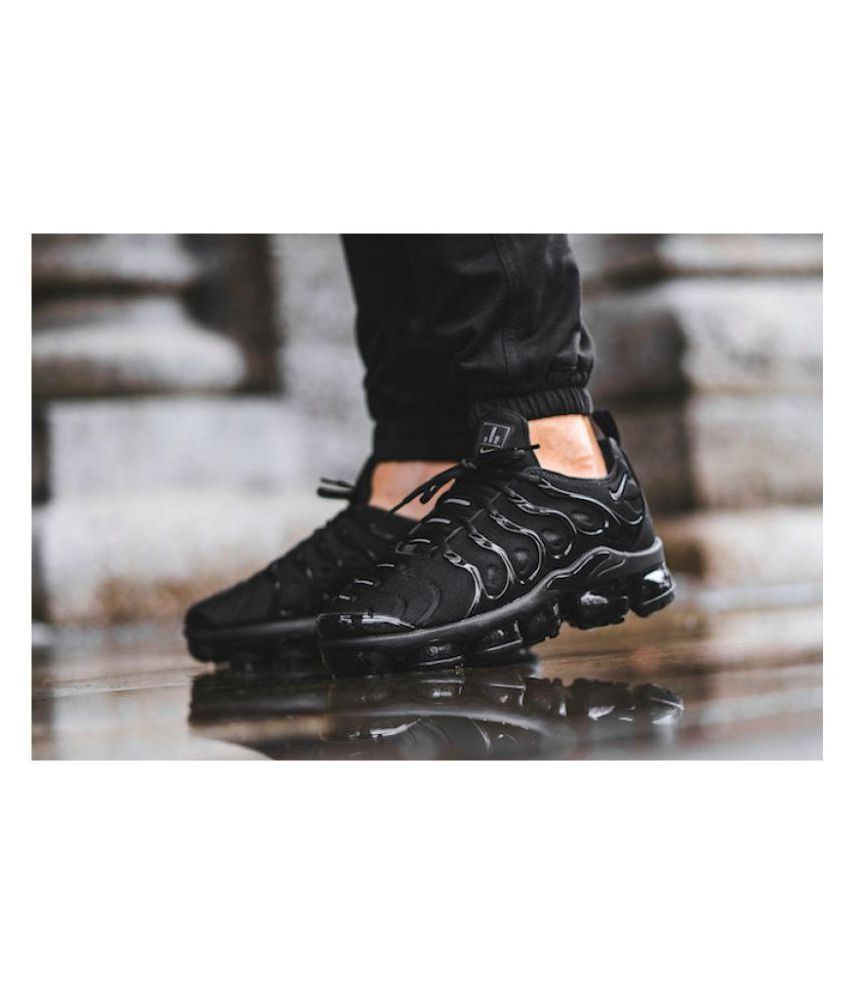 nike black casual shoes