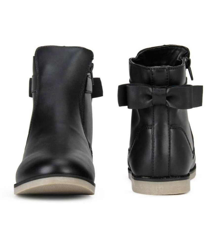 benetton rain boots