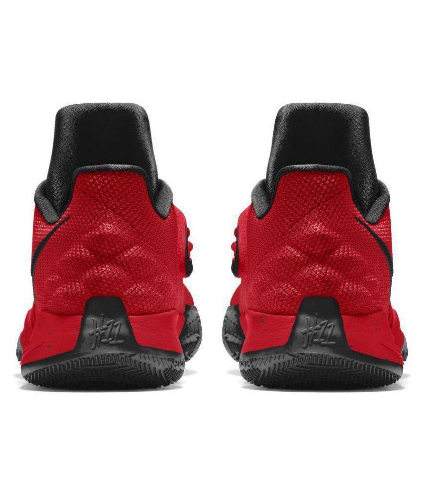 kyrie low id shoes
