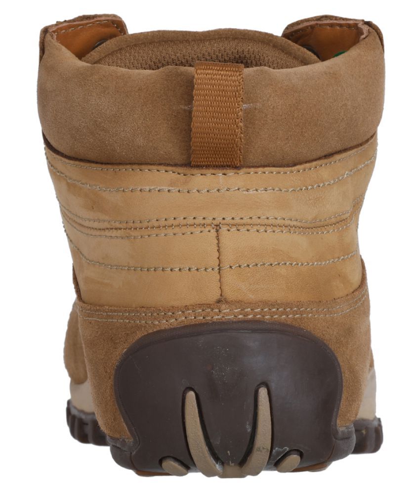 biker boots camel