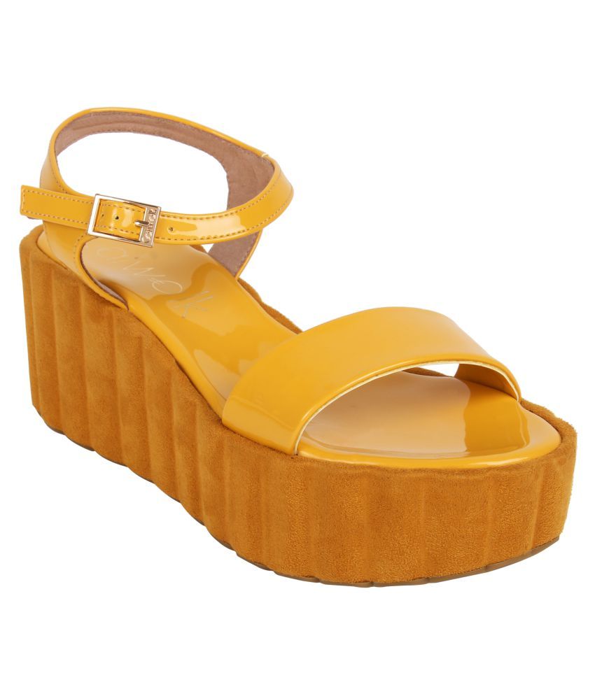 yellow platforms