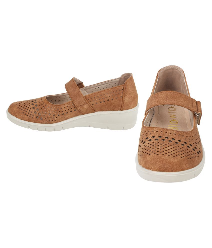 Catwalk Brown Casual Shoes Price in India Buy Catwalk Brown Casual