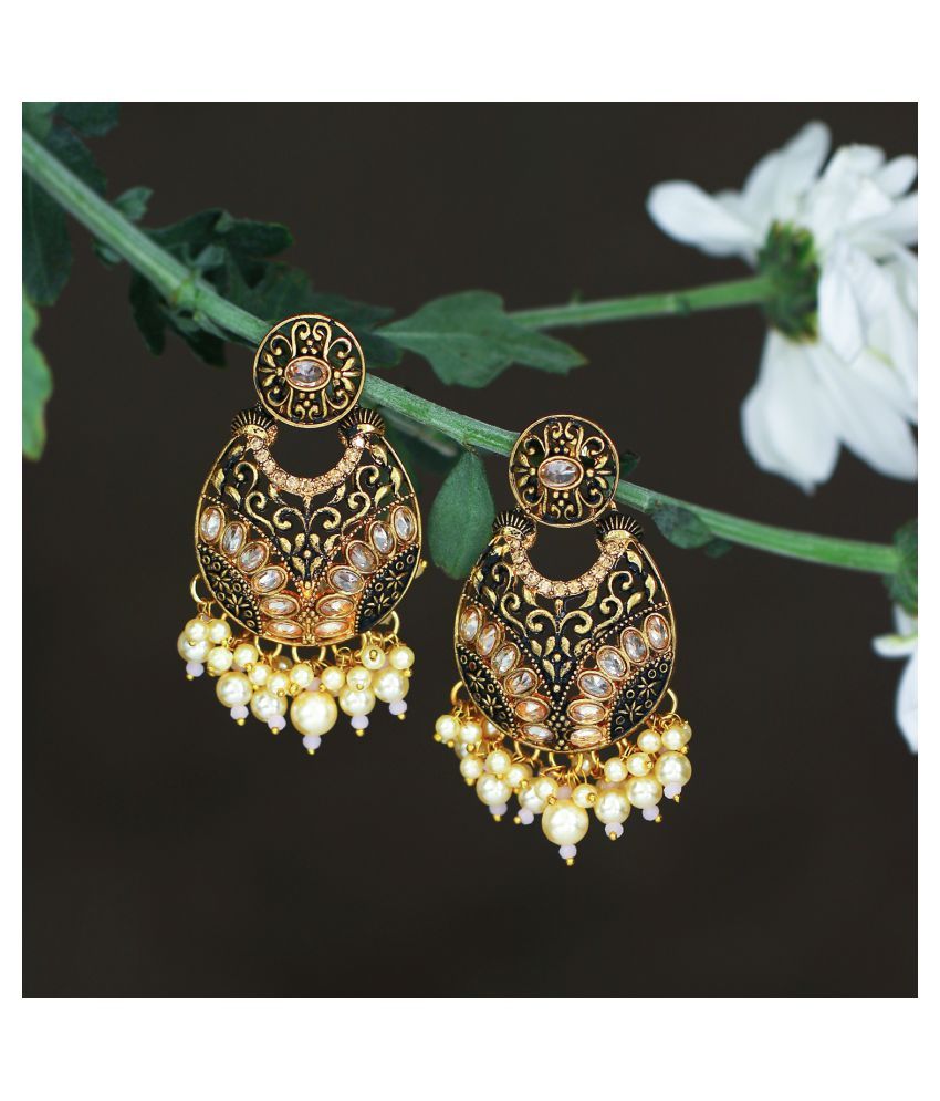     			Sukkhi Sparkly LCT Gold Plated Pearl Chandbali Earring For Women