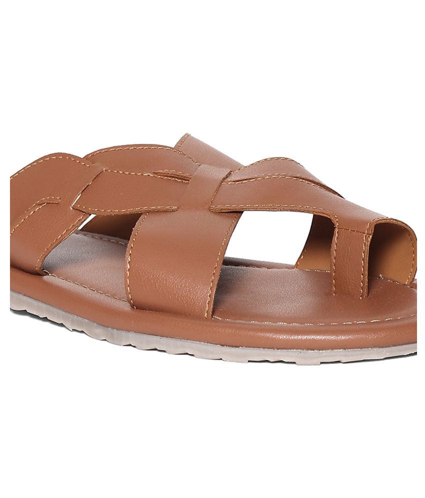 arrow leather chappals