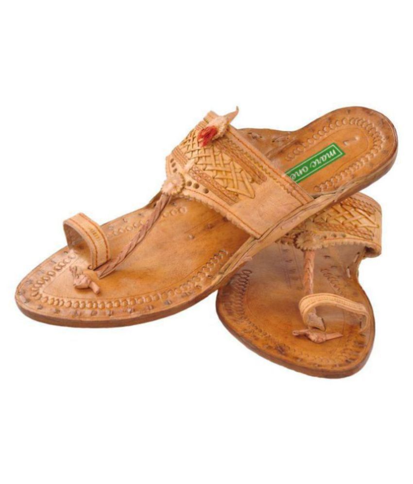kolhapuri chappal brown