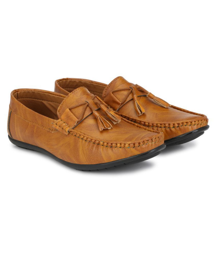 bucik beige loafers