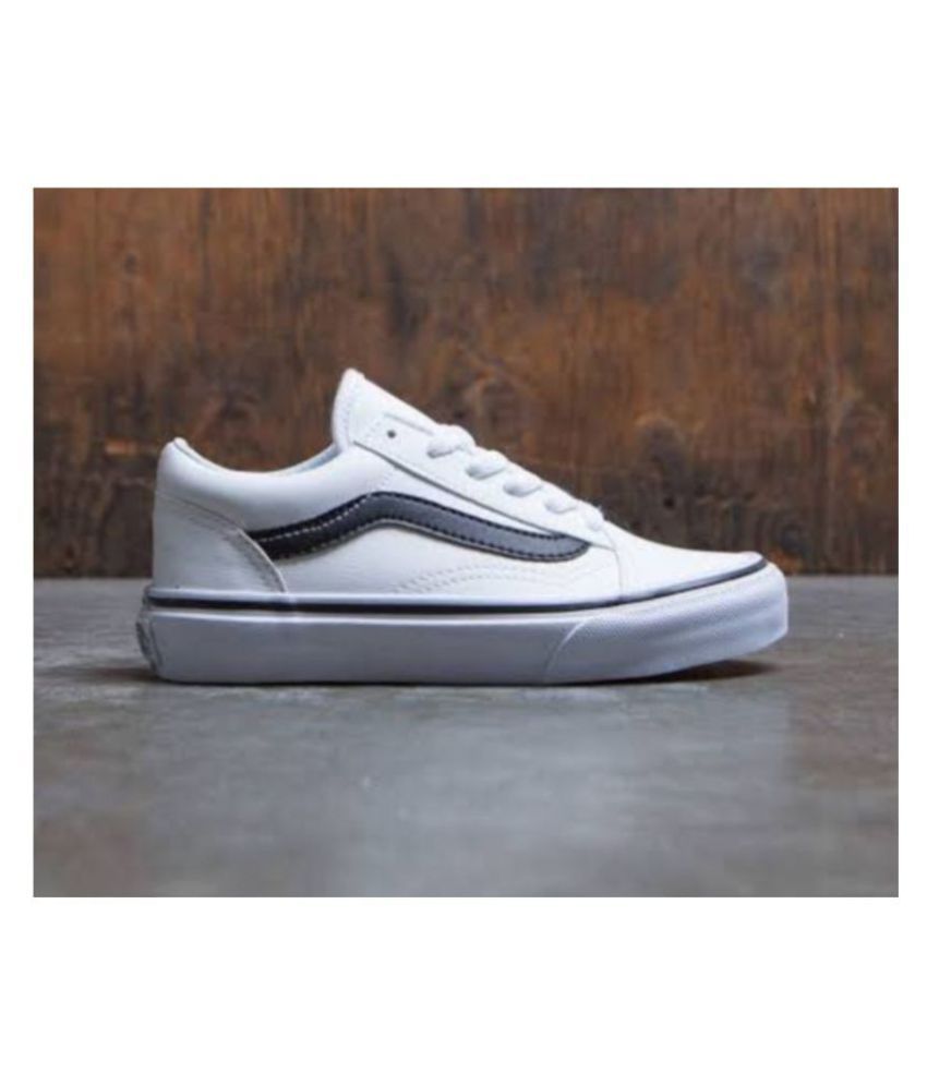 VANS OFF THE WALL 2019 Running White: Online Best Price on Snapdeal