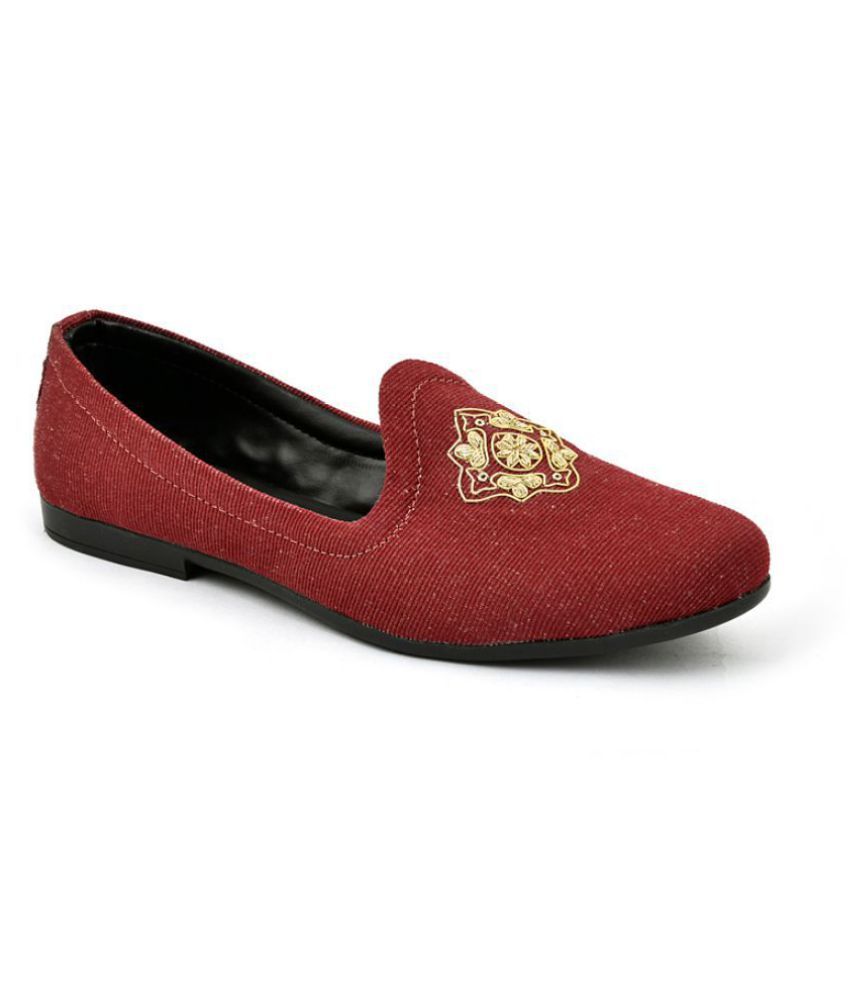 flat maroon shoes