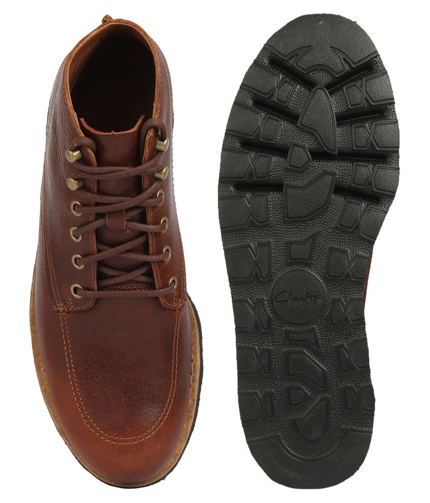 tan clarks