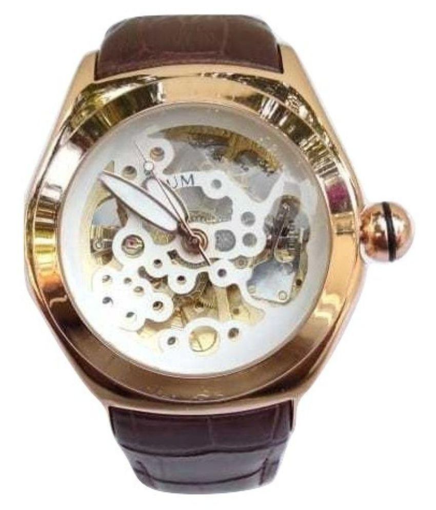 corum montre prix