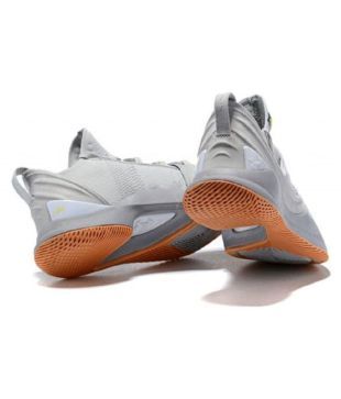 curry 5 low grey