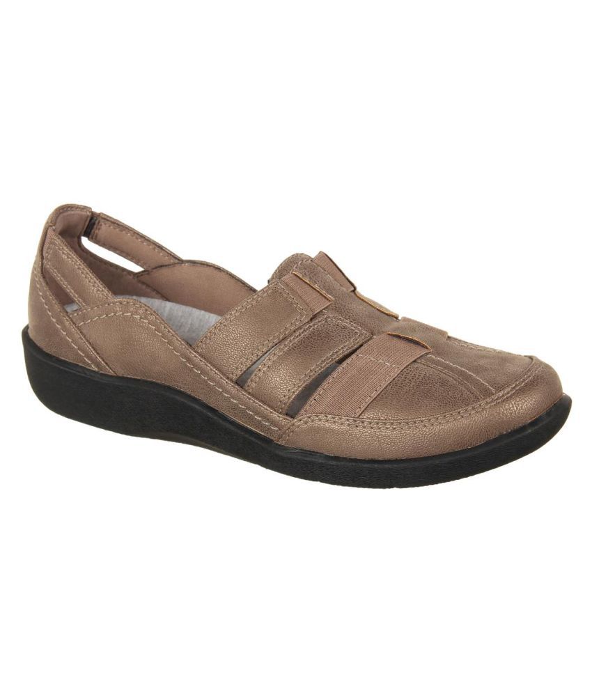 clarks shoes price in india