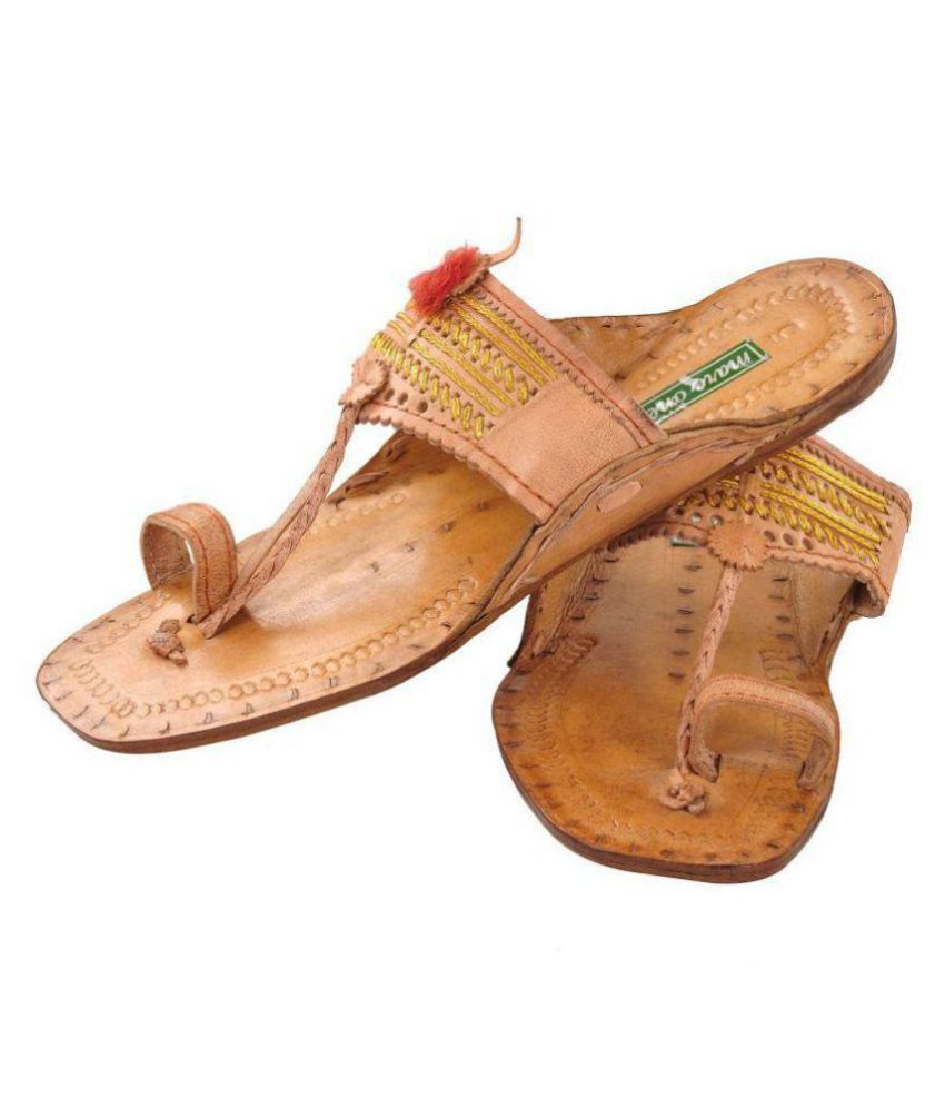 kolhapuri chappal brown