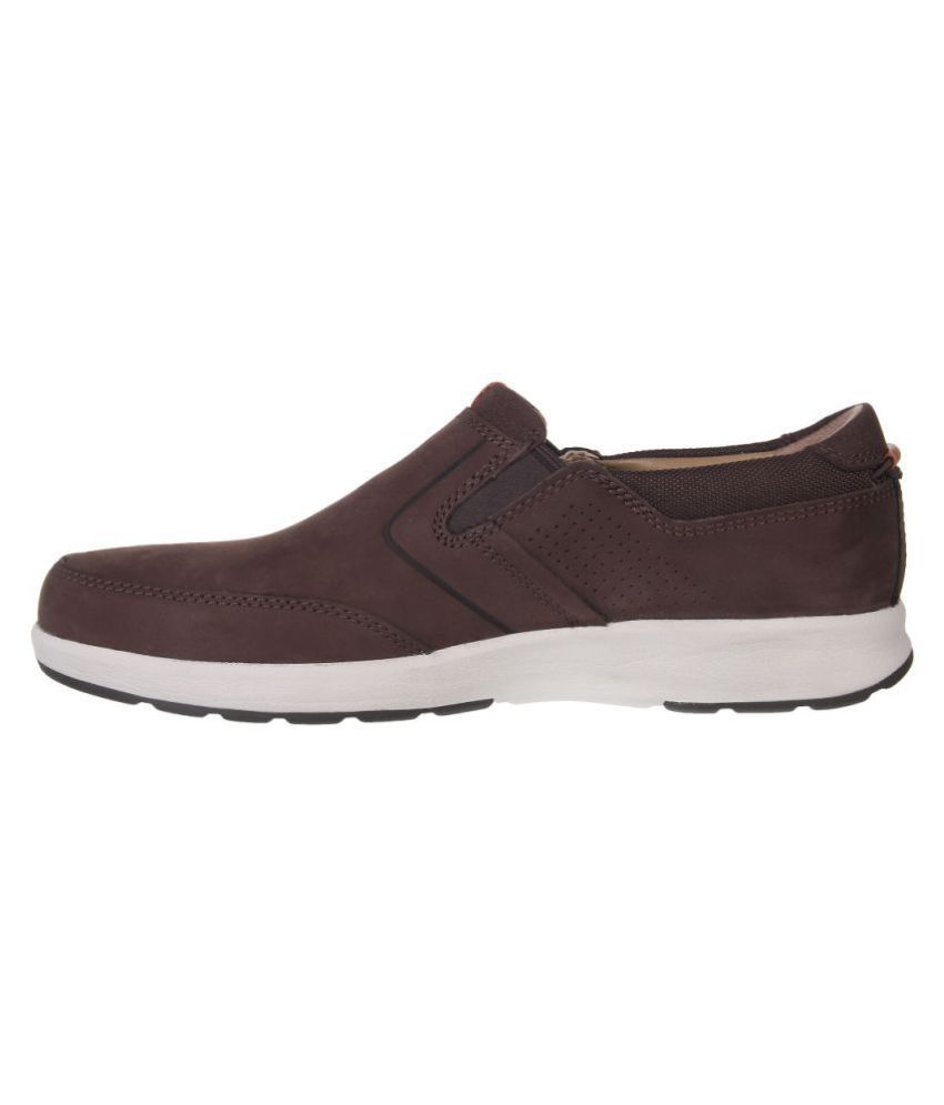 casual shoes brown