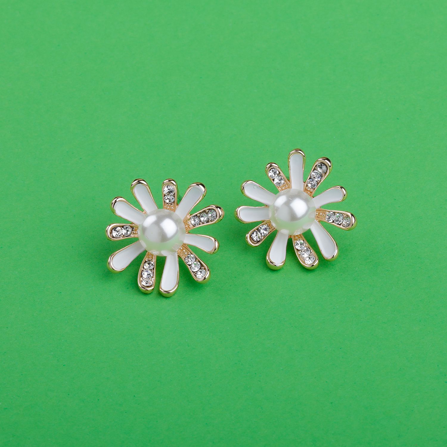     			Silver Shine Premium White Enamel Stylish Fancy Floral Design With Diamond Stud Earring For Girl And Women
