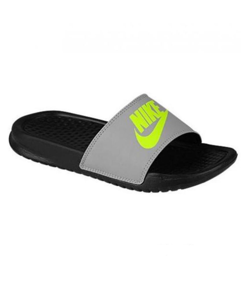 nike flip flops myntra