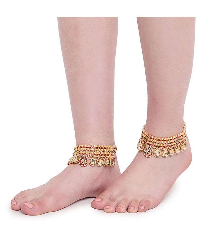 gold painjan design