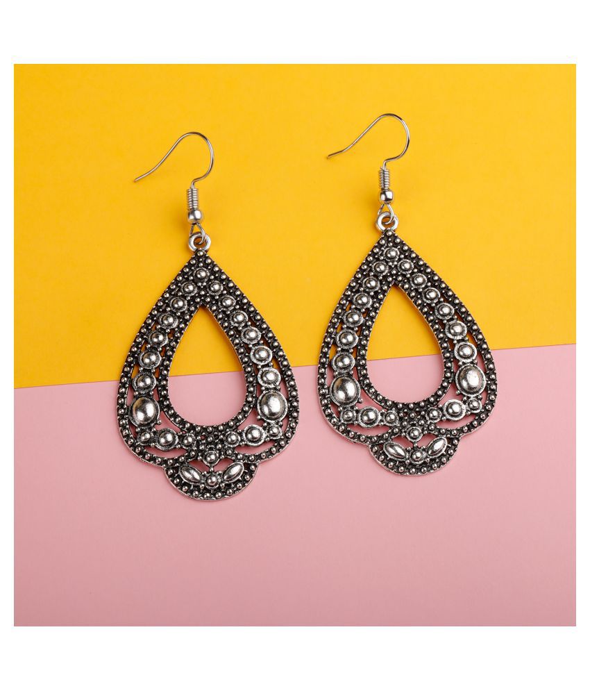     			Silver Shine Silver Droplets Carved Earrings for Women