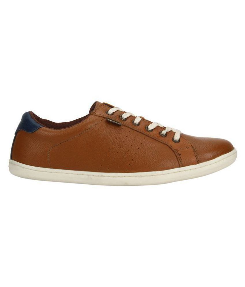 red tape men tan sneakers