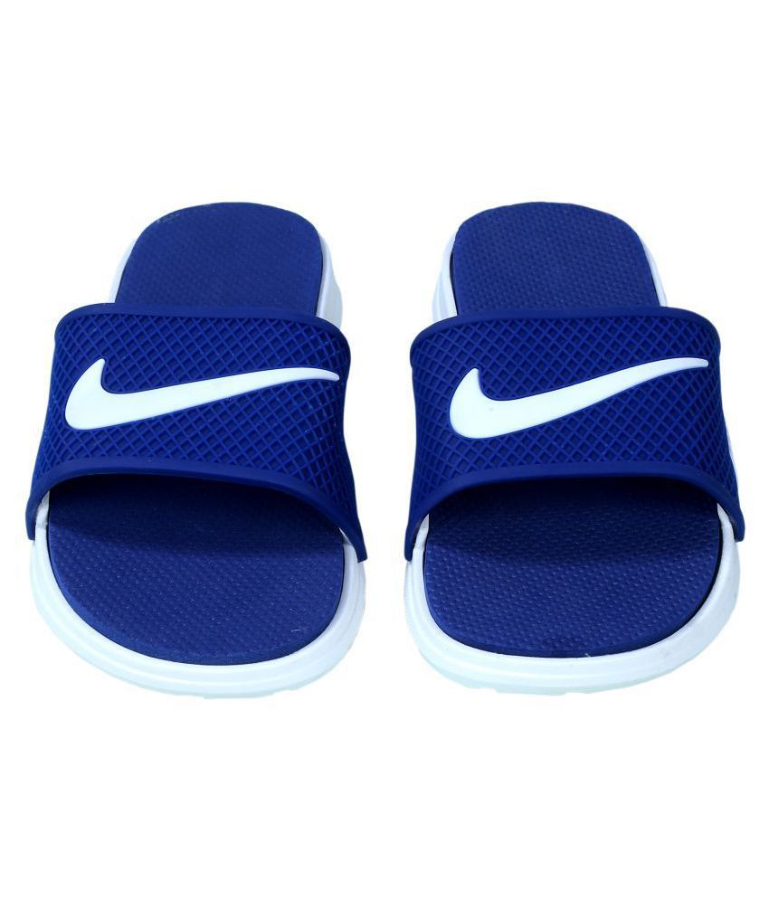 nike flip flops blue