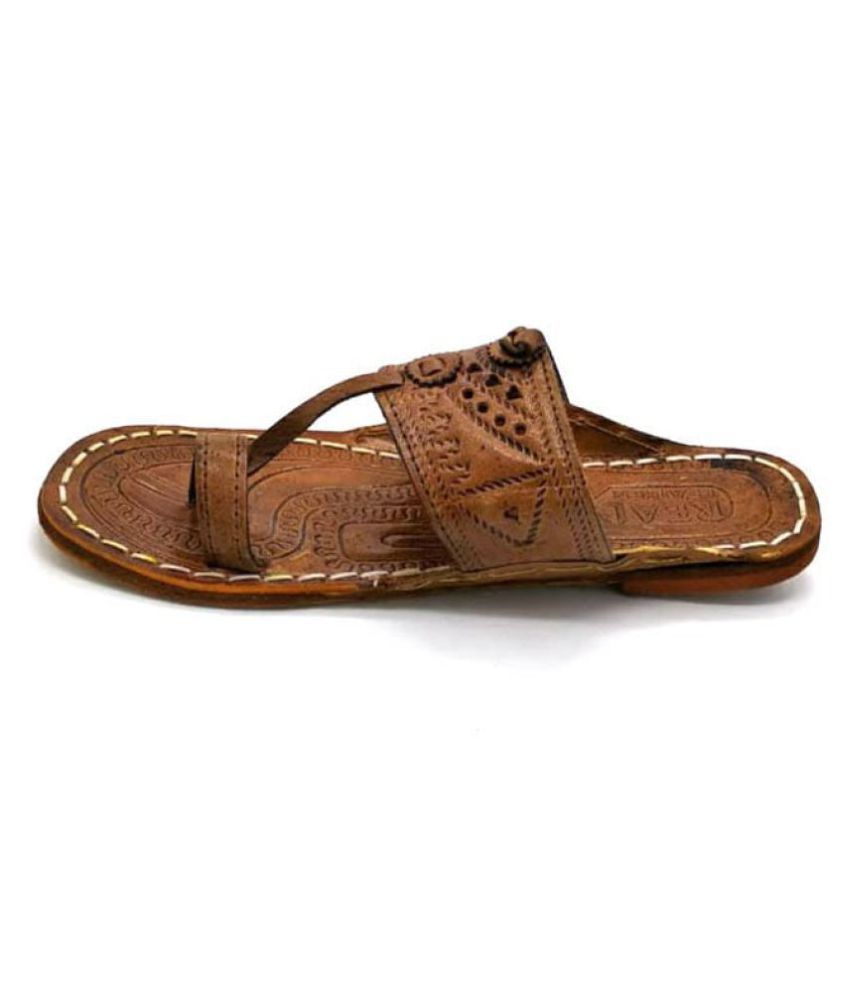 kolhapuri chappal brown