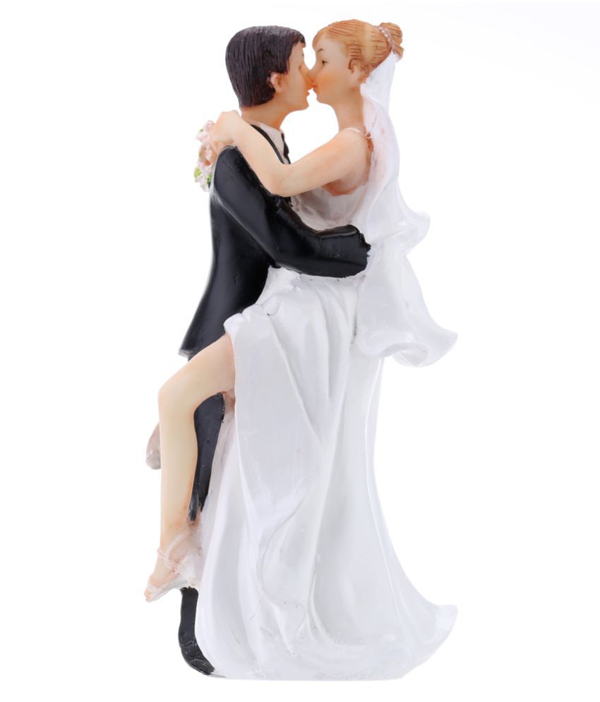 COCOSHOPE Baking Tools & Accessories High Quality Synthetic Resin Bride &  Groom Wedding Cake Topper Romantic Wedding Party Decoration Adorable  Figurine Craft Gift: Buy Online at Best Price in India - Snapdeal