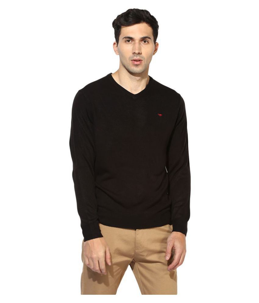 red tape black sweater