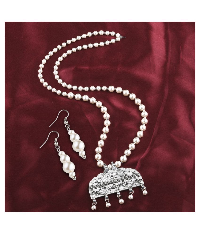     			Silver Shine Alloy Silver Contemporary/Fashion Antique Necklaces Set