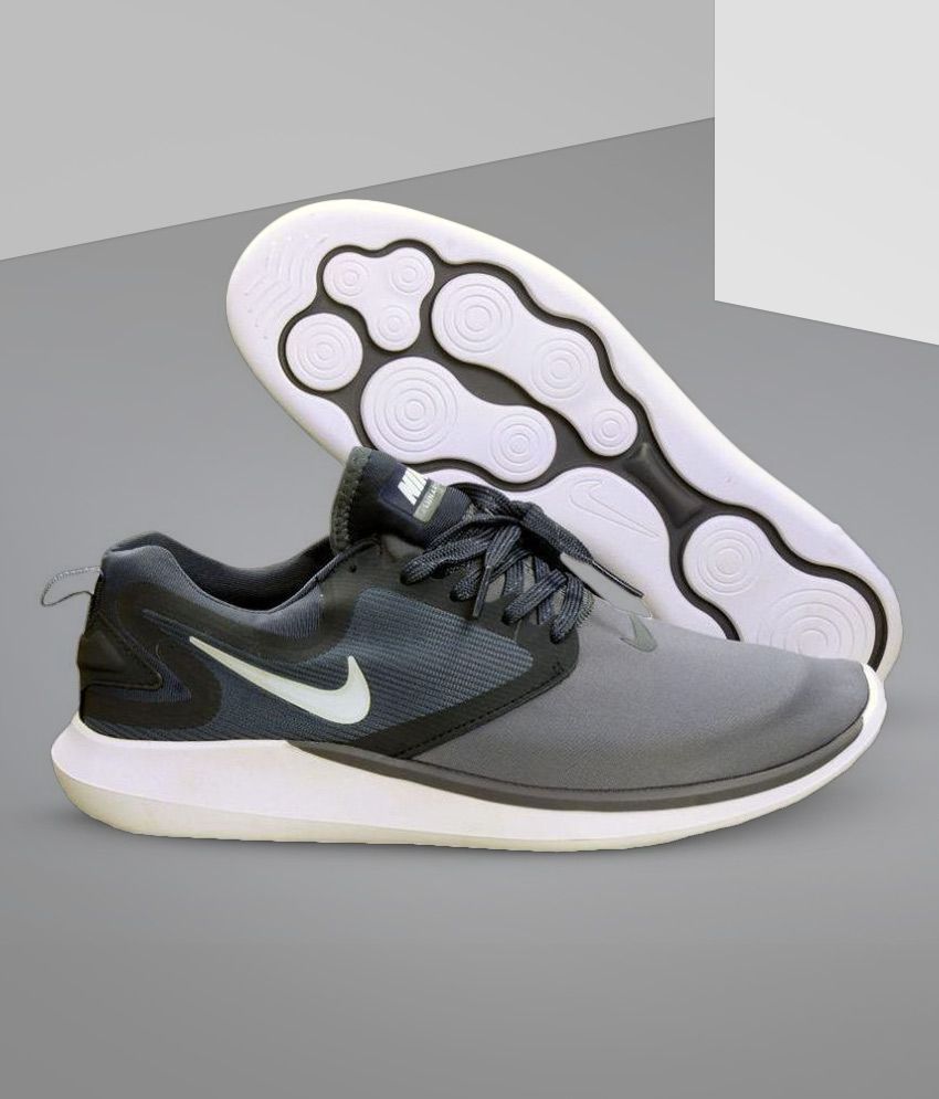 Nike NIKE LUNARSOLO White Running Shoes 