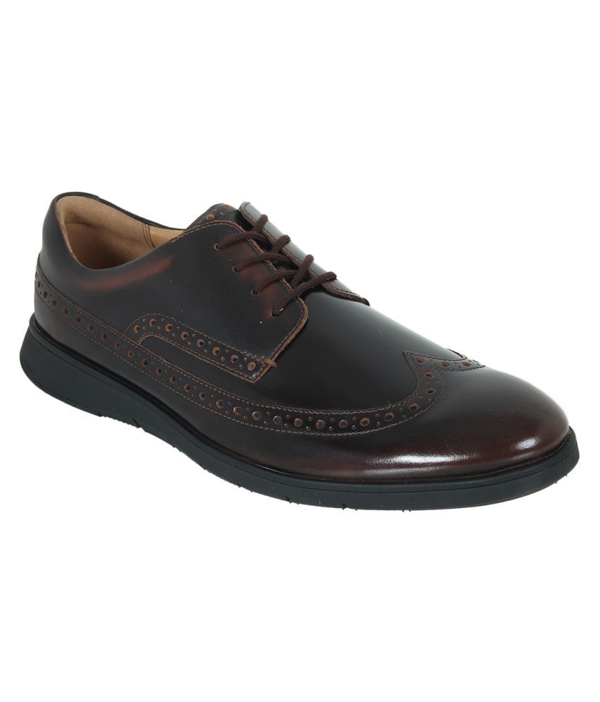 clarks brogues india