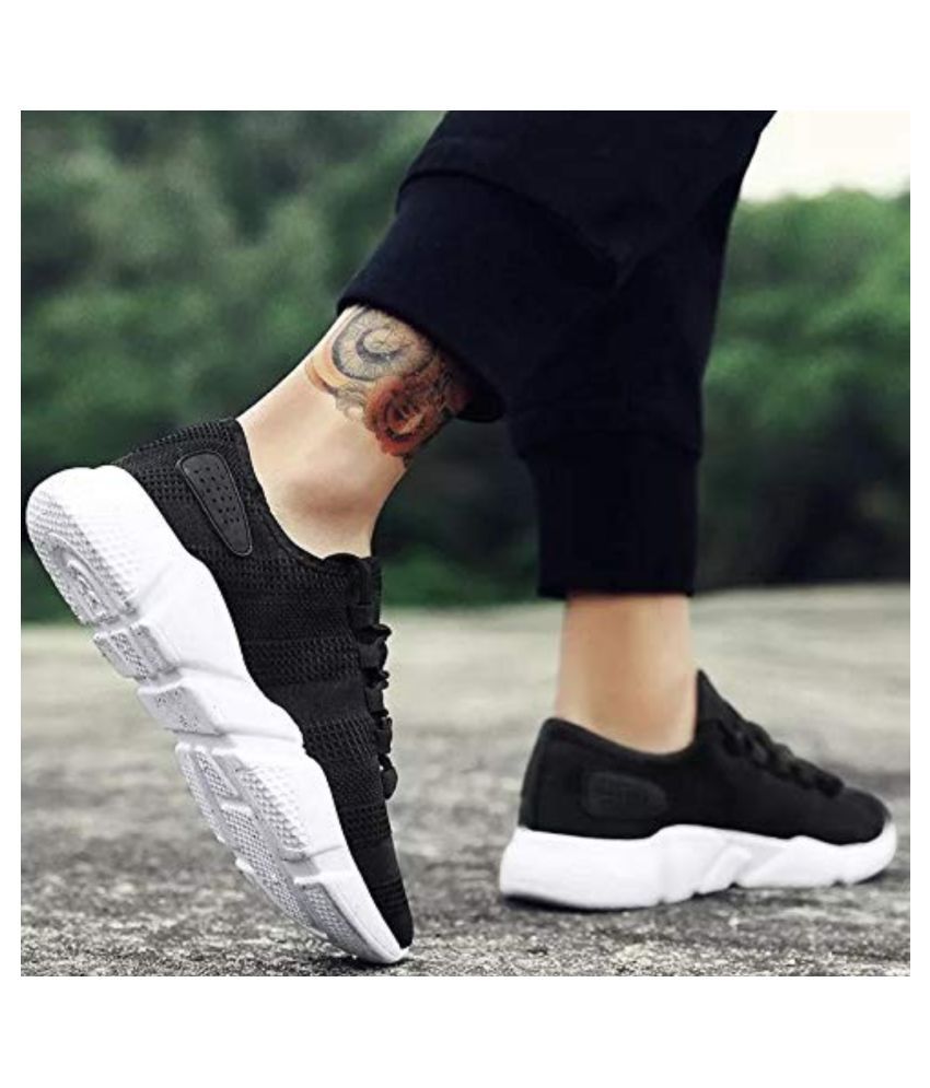 black sports shoes