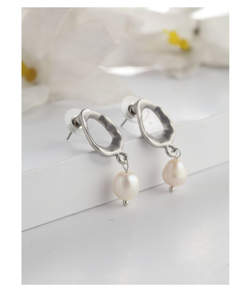     			Prita - Silver Drop Earrings ( Pack of 1 )