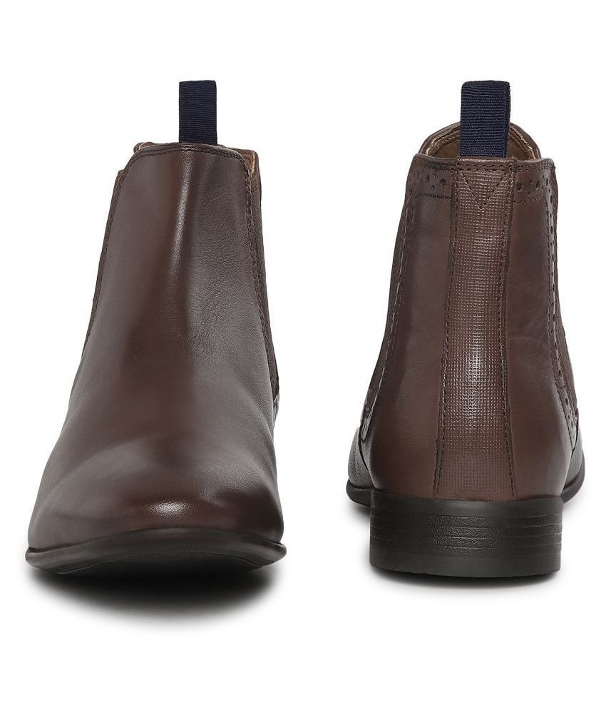 red tape chelsea boots in brown leather