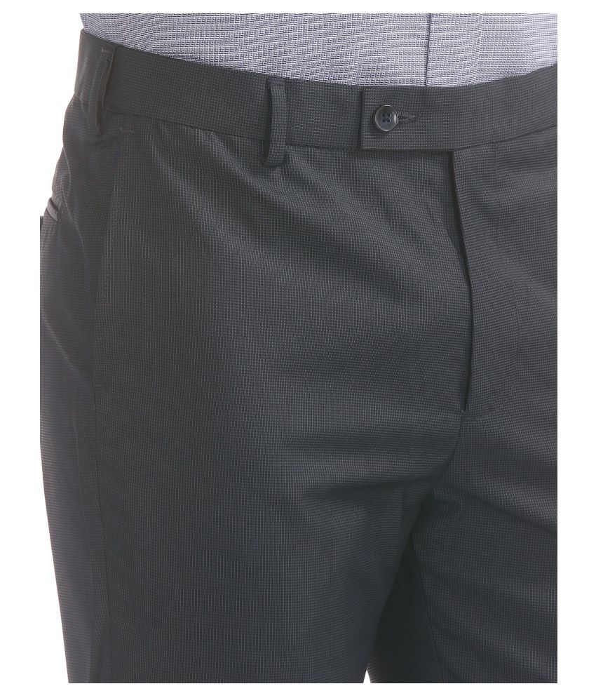 grey tapered pants