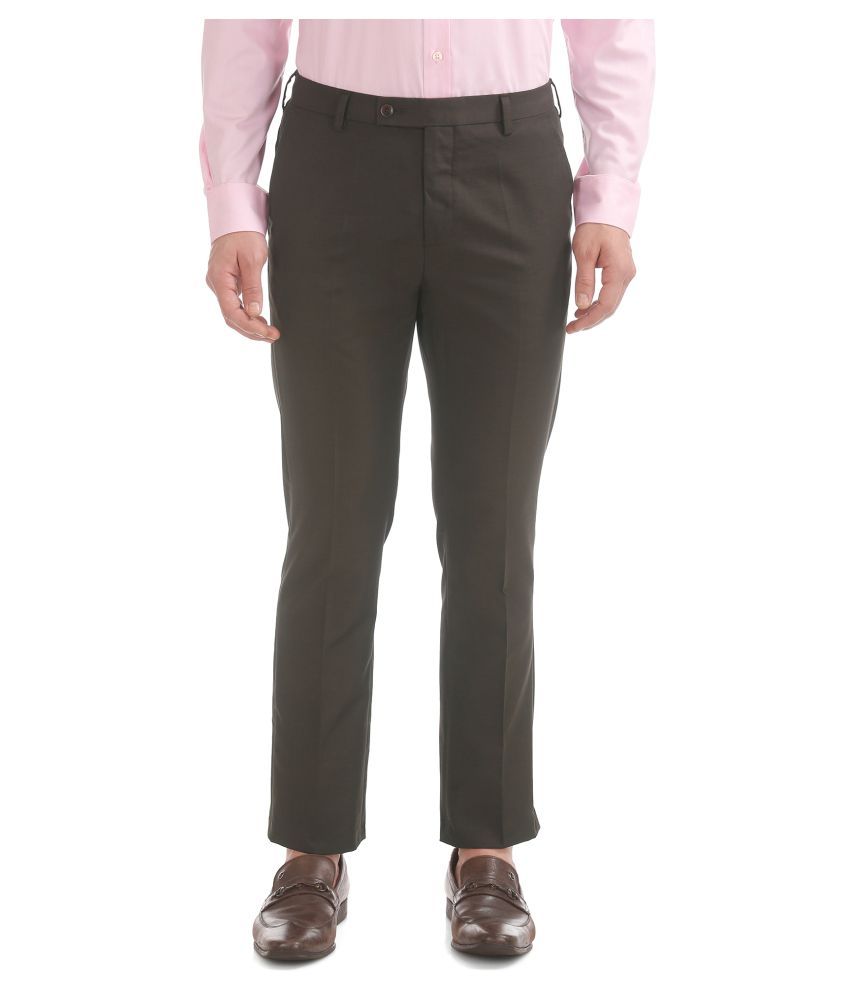 grey tapered pants