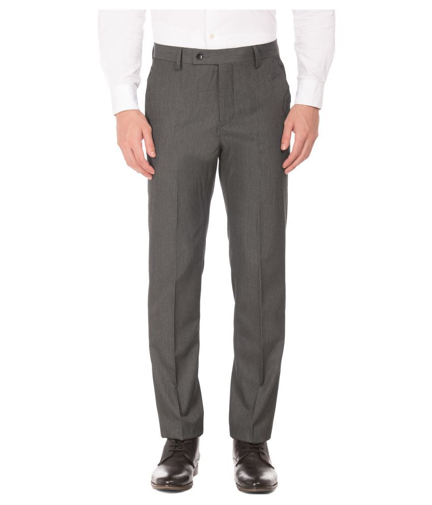grey tapered pants