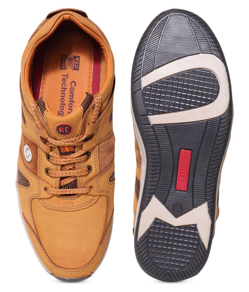 red chief office chappal
