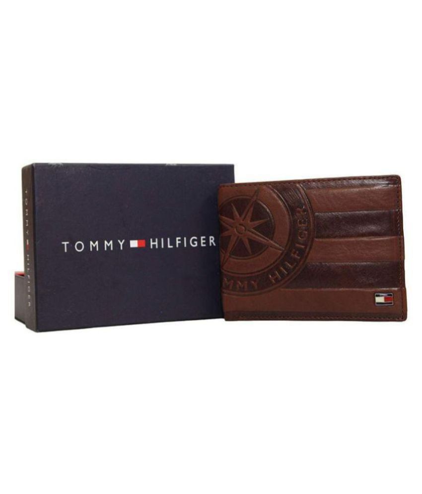 TOMMY HILFIGER EYEWEAR Leather Brown Fashion Short Wallet